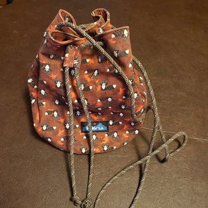 Kavu Women's Shoulder Bag - Red and Black Raccoon Pattern